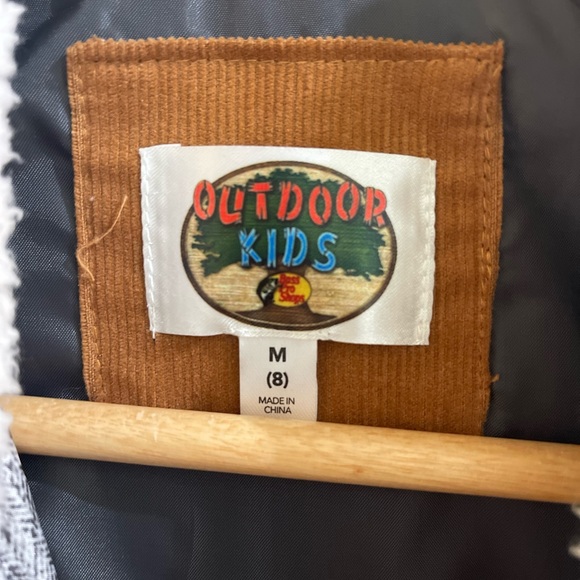 BassPro Boys Vest - Picture 2 of 5